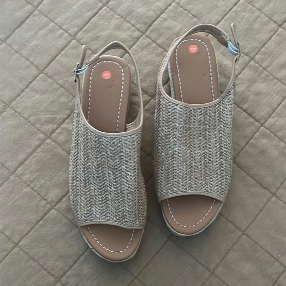 Women's Beige Woven Sandals